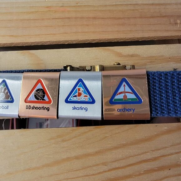 Vintage Cub Scouts Belt w/ 9 Slides - Picture 4 of 6